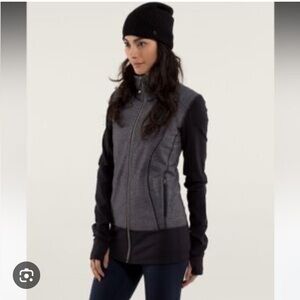Lululemon Nice Asana herringbone Gray and Black Zip-Up Jacket size 2-4